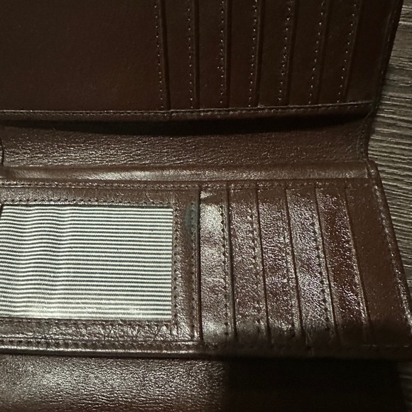 Beara Beara Wallet, Vintage Women’s Olivia 7.5 X 4, amazing quality leather - Picture 10 of 11